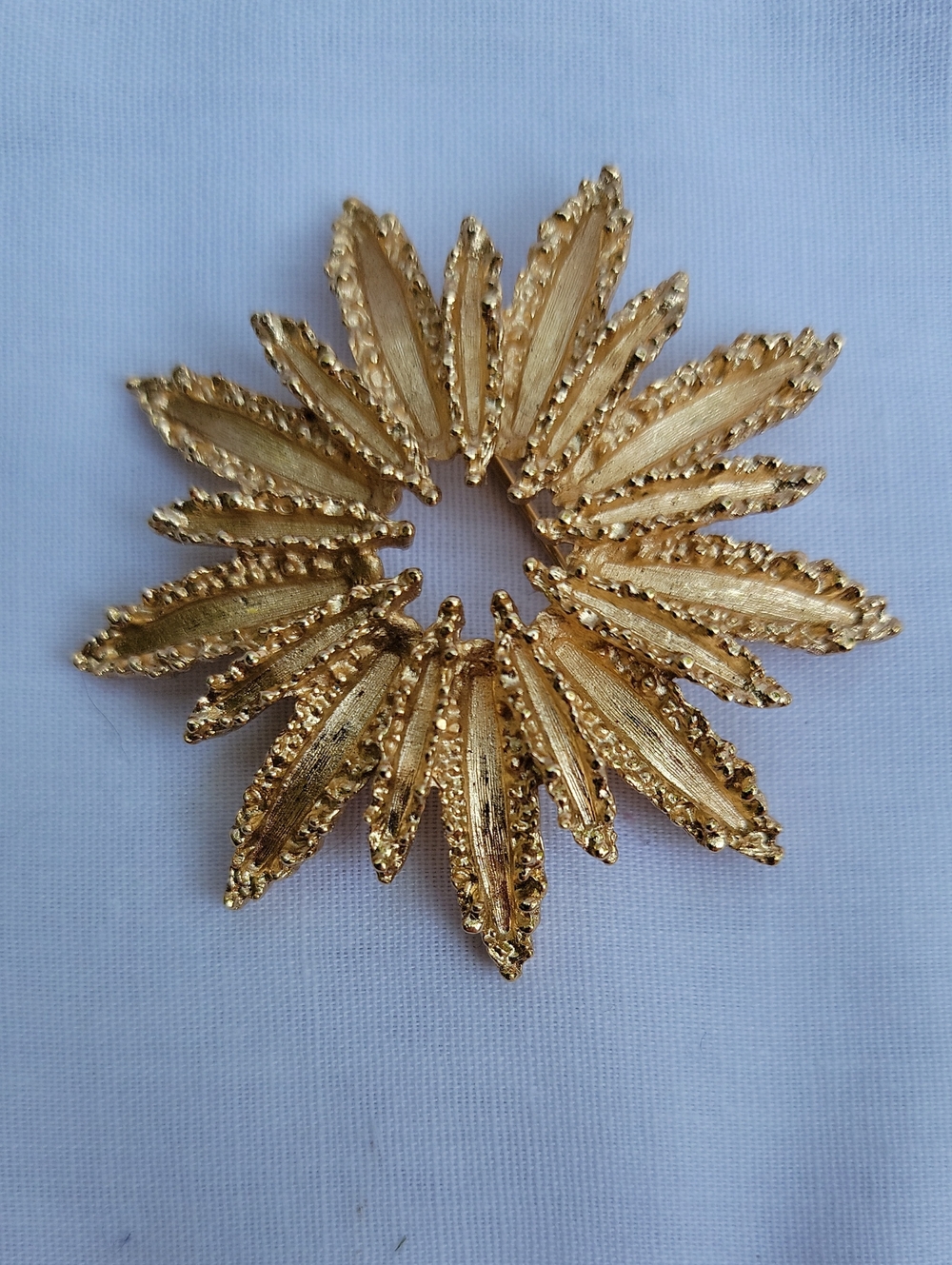 Vintage Avon Gold Tone Starfire/ Sunburst Floral Brooch - Statement Pin